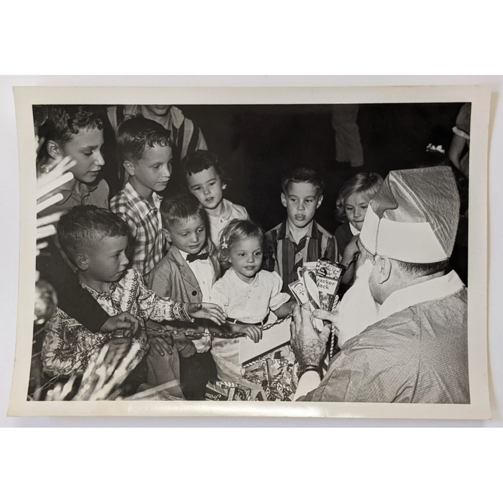 Vintage c1950s Photo Santa Claus Giving Cracker Jacks & Fritos to Kids Christmas